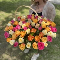 Корзина 71 роза Кения 35 см