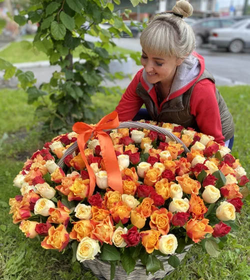 Корзина 201 роза Кения 35 см