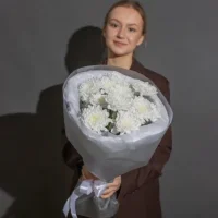 Букет цветов Презент из хризантем (белый)