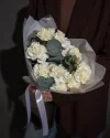 Букет из 9 белых диантусов