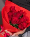 Букет 9 роз Кения 40 см в пленке красные