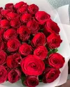 Букет из 41 розы Рэд Наоми 60 см
