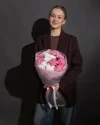 Букет цветов Яркое солнышко с хризантемой и диантусами