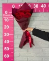 Букет 9 красных роз Эквадор 50см в пленка