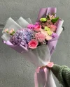 Букет-микс с гортензией и розами дофамин №1