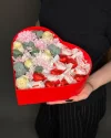 Подарочный набор Любимка с хризантемами и эвкалиптом